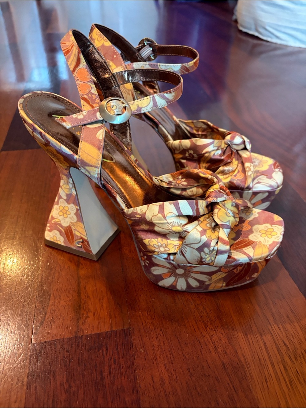 Circus by Sam Edelman Audrea Floral Platform Heels Size 8M | Retro 70s Print